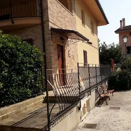 1 La Fisarmonica Del Conero *